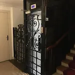 Opera Apartmán *