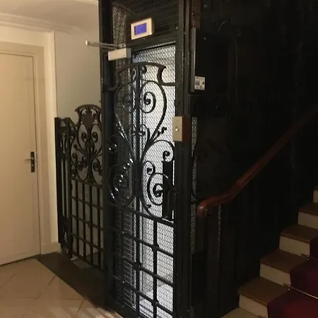 Opera Apartmán *